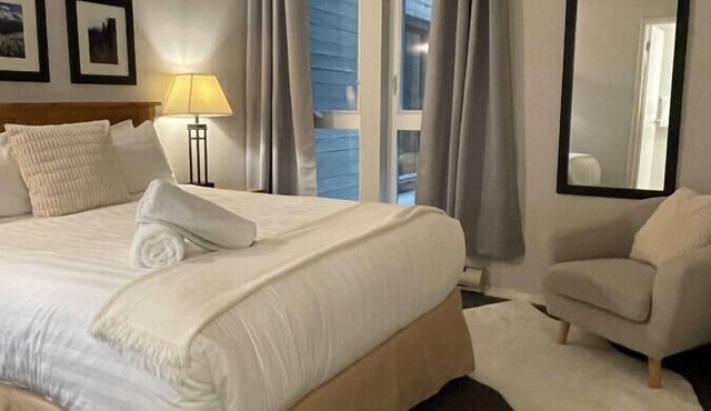 Tantalus Boutique Lodge Mountain Ski Suite