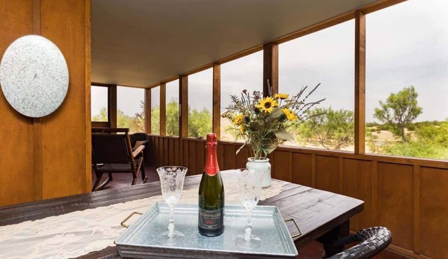 The Hideout at Palo Duro Canyon - Buffalo Lodge
