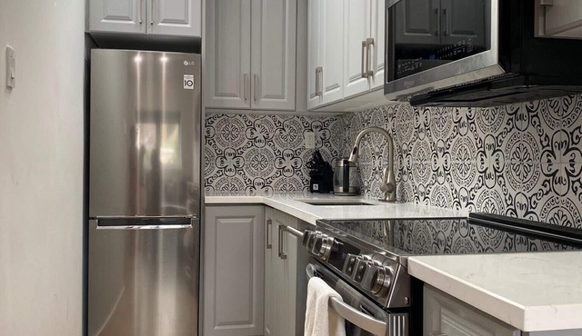 Tranquil, luxurious private one bedroom, two beds