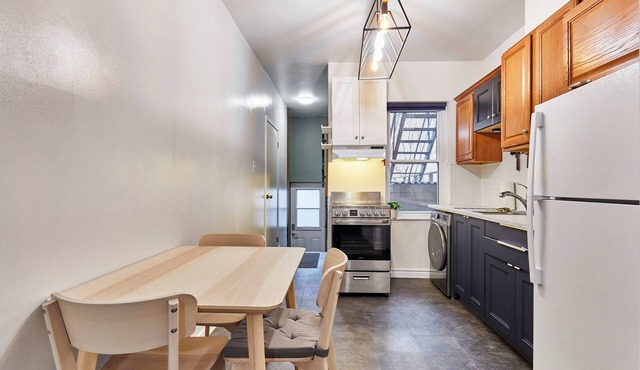 Trendy Dixon Toronto Escape | Close to the Beach in Toronto