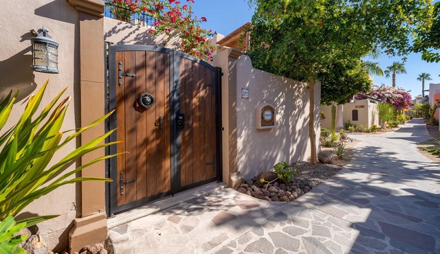 Vacation Rental Experience an unforgettable Mexican getaway at Casa Dos Perros