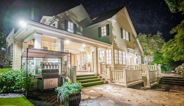 Vancouver Golf Villa. - Private 5BR/6BA, w Golf Practice, Pet Friendly