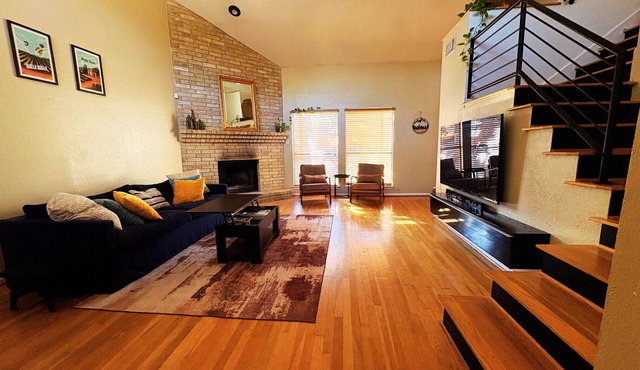Walla Walla House - 8 beds, 5 bedrooms, 2.5 Bathrooms, 2 Workspaces, Gameroom