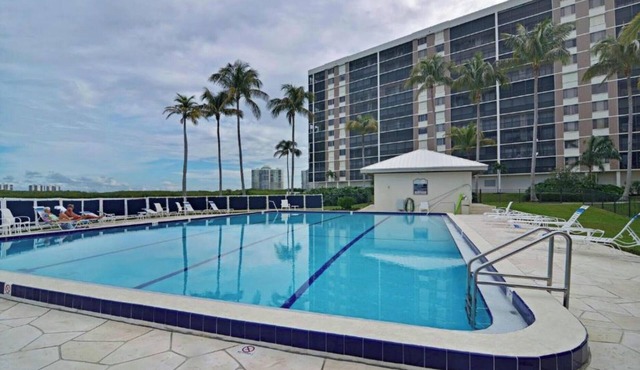 WATER, WATER, EVERYWHERE! Spectacular Views From Every Room, 10th Floor Condo!