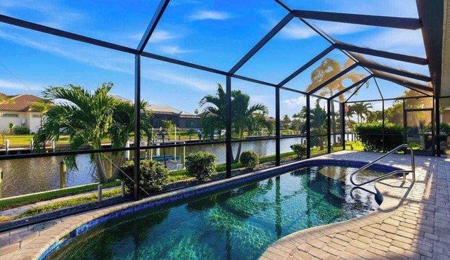 Waterfront home, with private pool and lanai, Gulf access with fishing dock
