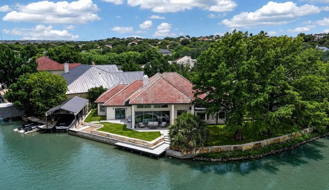Waterfront Luxury w/Views, Patio, Water Access