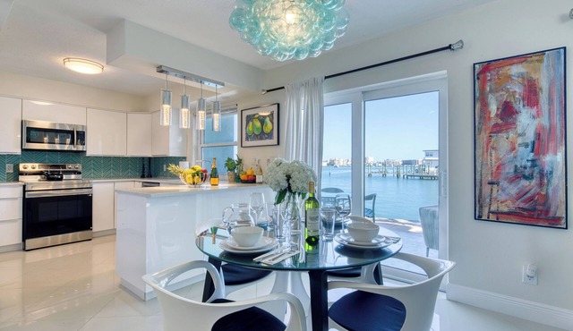 Waterfront Modern Chic #1 Clearwater Beach