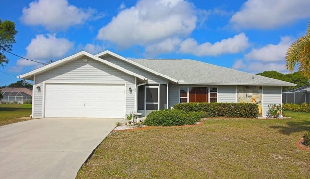Waterfront Oasis: Rotonda West Canal #202