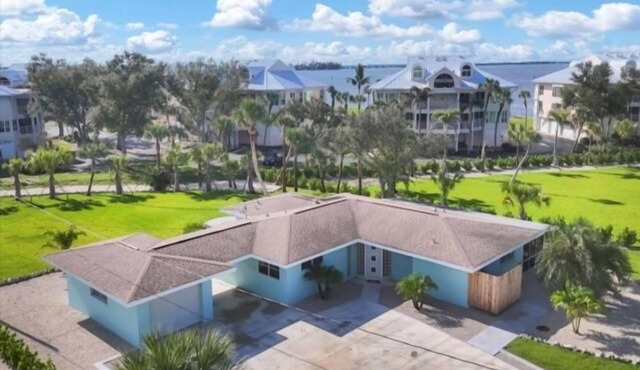 Welcome to your coastal getaway!