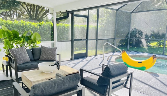 Willow Pool Home - 3 Bedroom 2 Bath