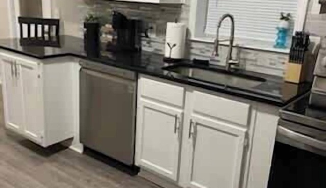Work-Ready 2BR Near Downtown KC | Free Parking