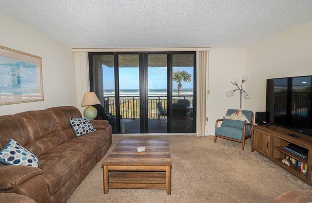 Beautiful Beach Front Condo Barefoot Trace 312