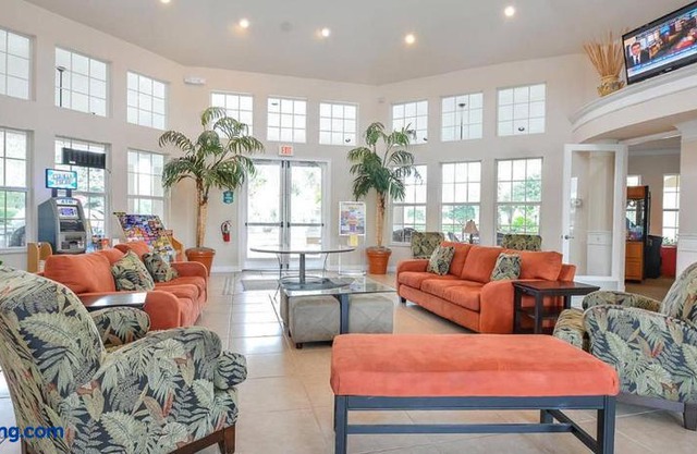 Luxury Three Bedroom Condo Near Disney World
