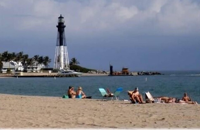 OCEANFRONT FOR NEW YEARS EVE 2025 ! START 2026 IN SUNNY SOUTH FLORIDA. in Pompano Beach