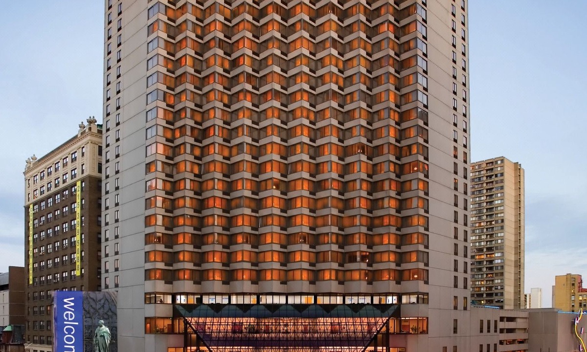 Gayborhood Hotel | DoubleTree by Hilton Philadelphia Center City