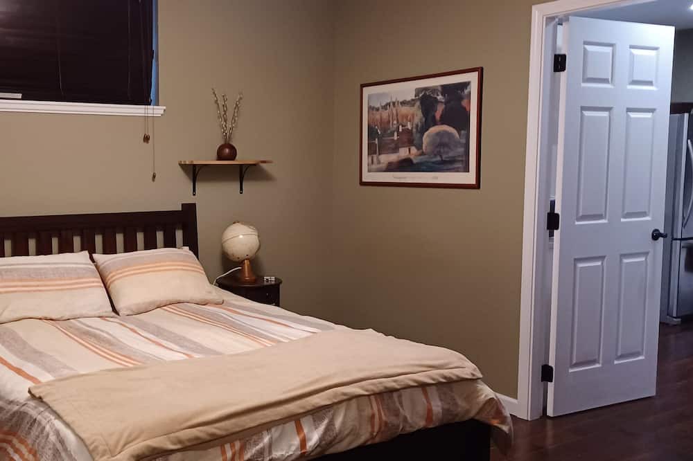 Port Moody Apartment | Quiet apartment in beautiful Port Moody
