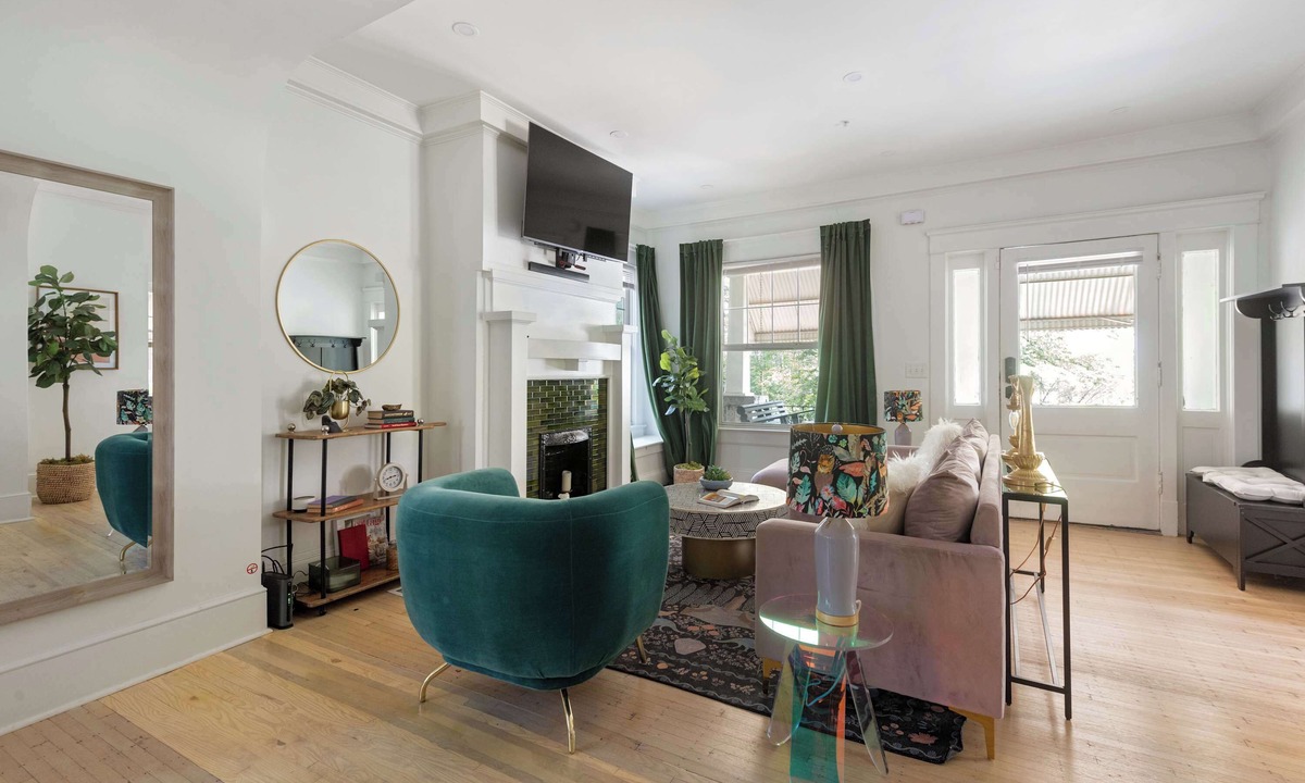 Inman Park Apartment | Ice Cream Shop
