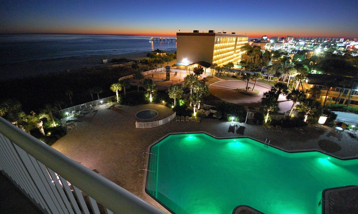 Fort Walton Beach Condo | Destin West Gulfside #605 ~Free Beach Service! Amazing View! Lazy River & Pools!