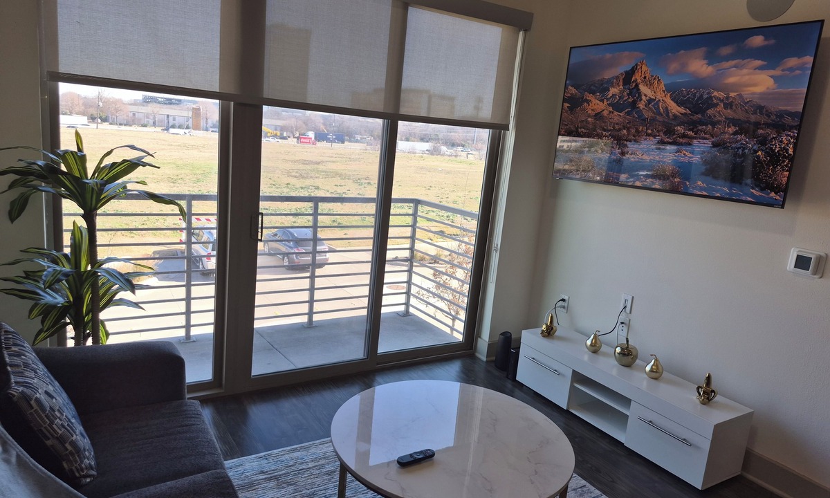 Richardson Apartment | Charming 1-Bedroom Apartment in Richardson TX Near Dallas Gym + AC