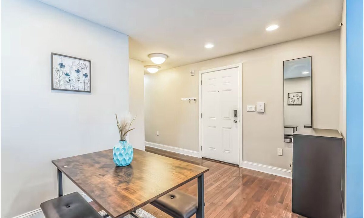 Market East Condo | Charming 2-bedroom condo in Center City Philadelphia - Walk Everywhere