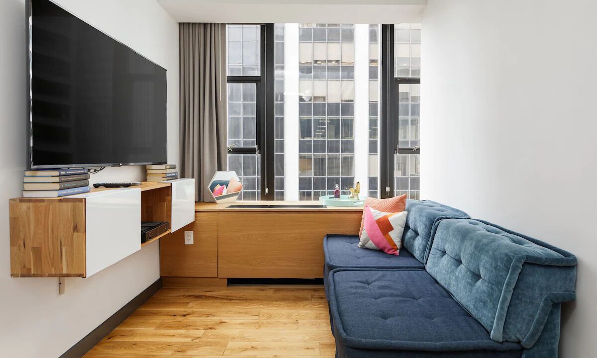 Financial District Apartment | Elegant Apartment Near Subway | Cook, Explore & Unwind in NYC Comfort