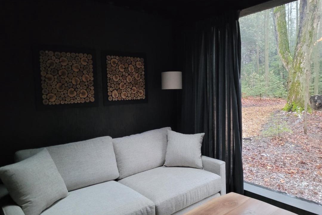 Milton House | Black Pine Tree House