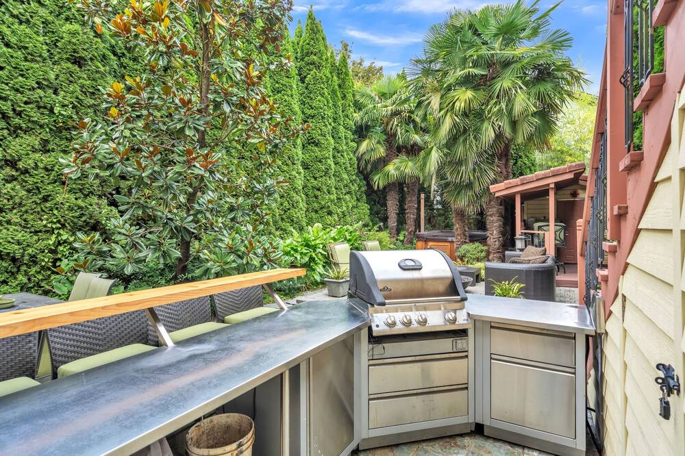 Photo of Kitchen in Riley Park