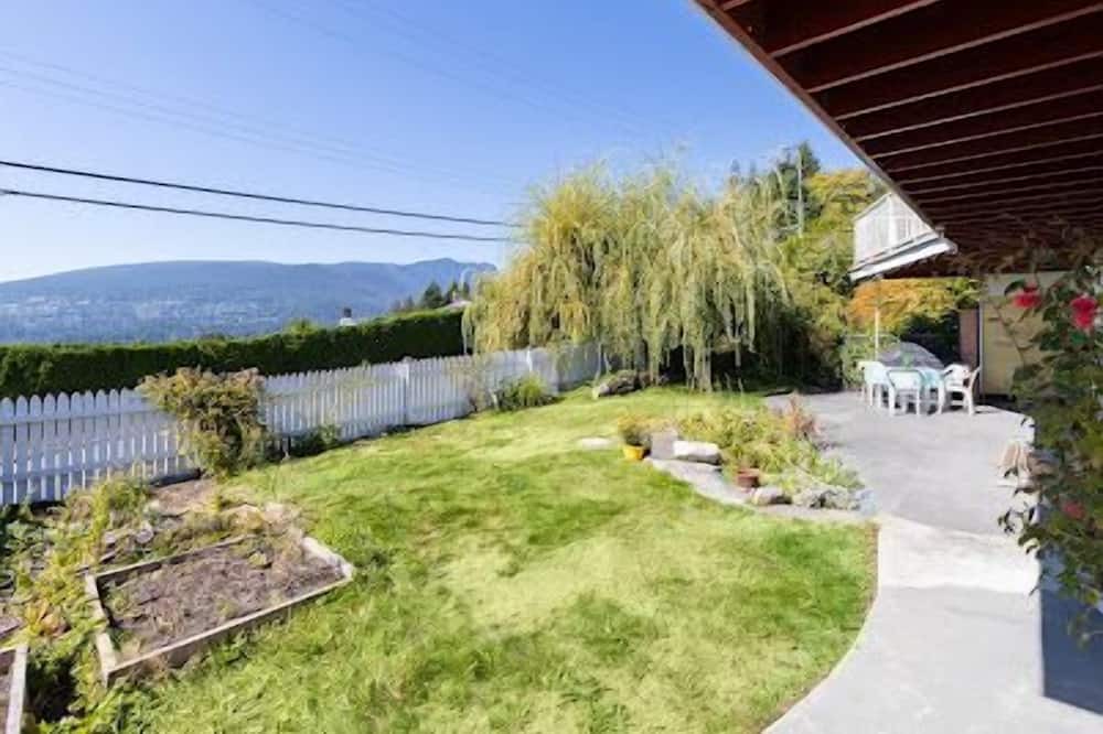 Photo of Outdoor in Canyon Heights