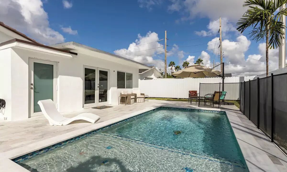 Photo of Outdoor in Tamiami