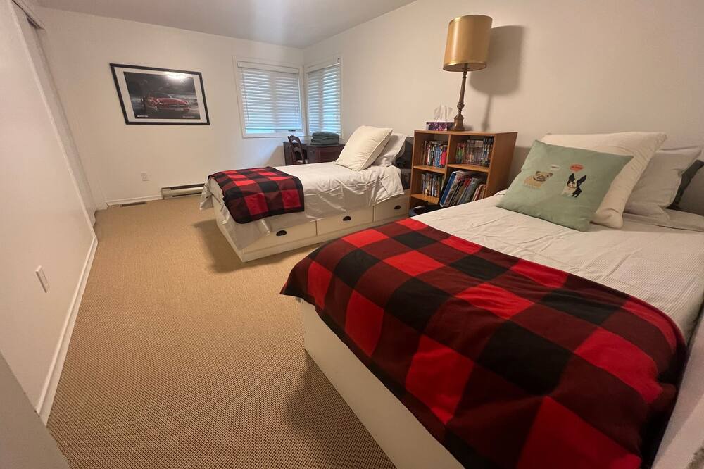 Photo of Bedroom in Owen Sound