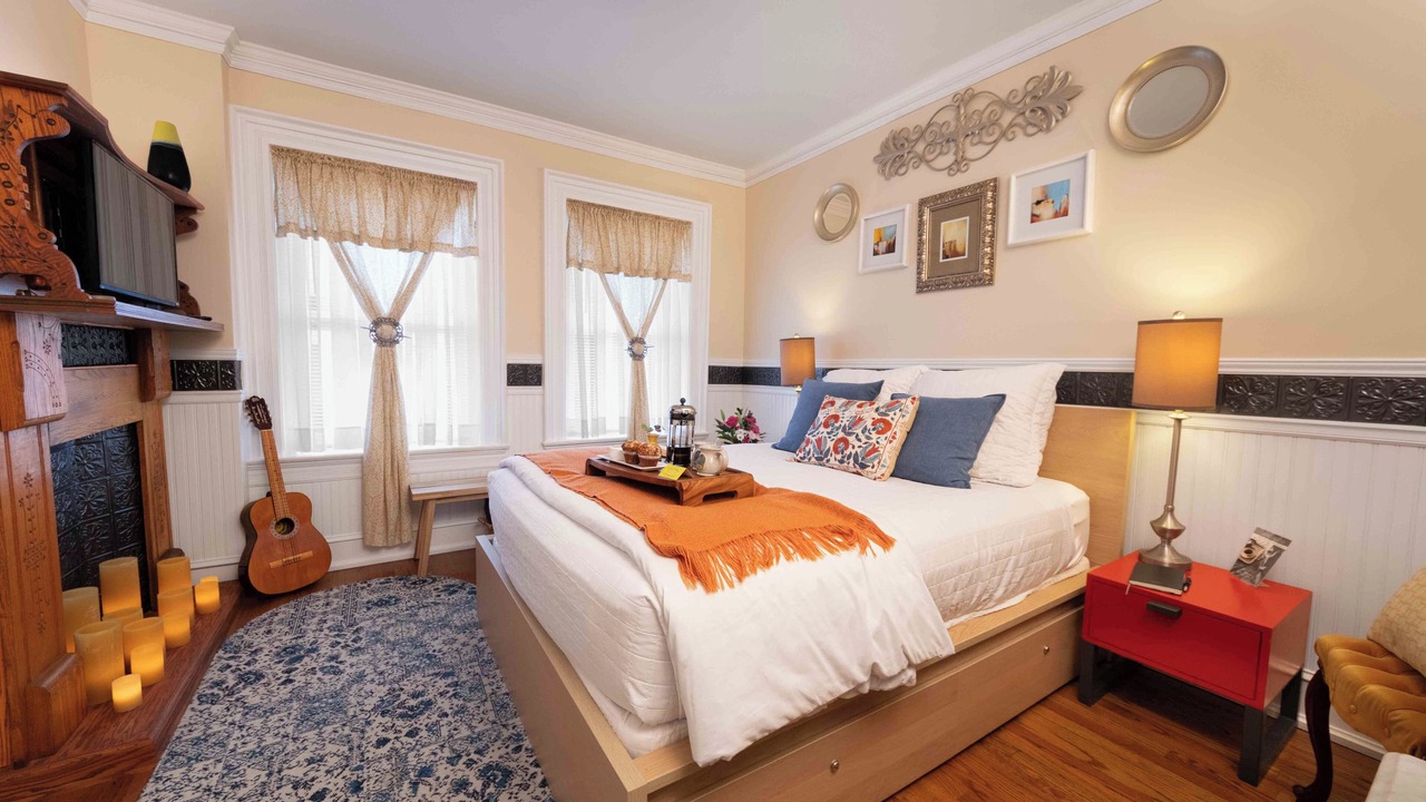 Photo of Bedroom in Parkville