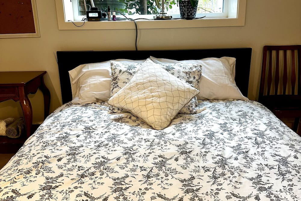 Photo of Bedroom in Grandview-Woodland