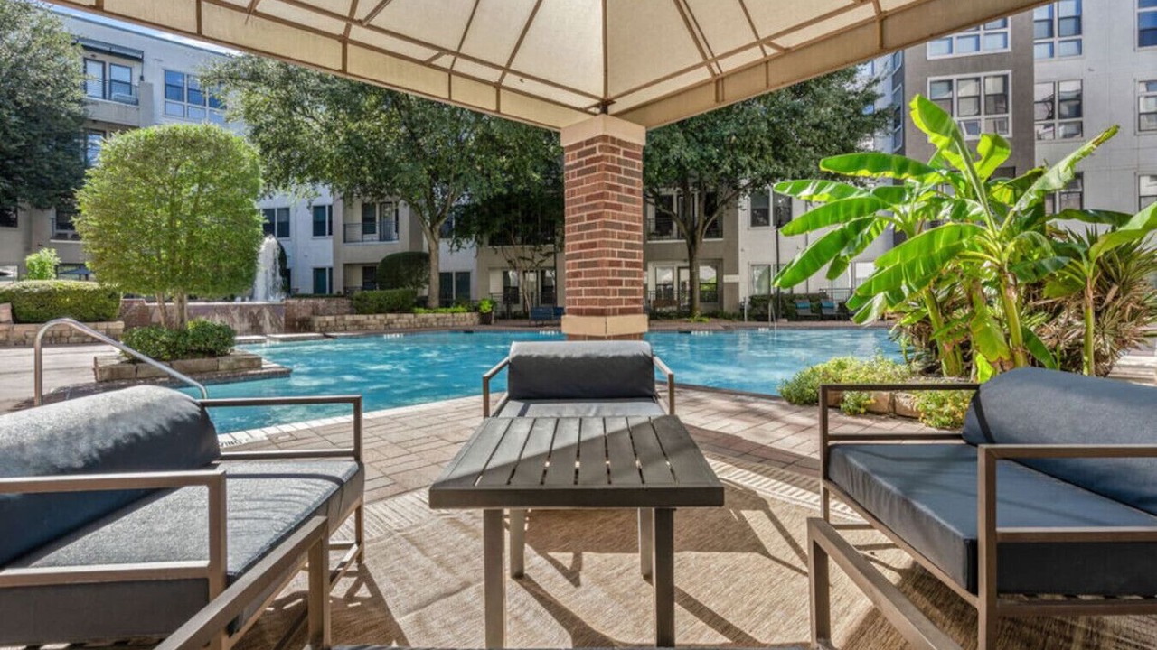 Photo of Others in Las Colinas