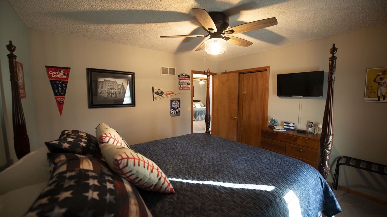Photo of Bedroom in Raymore