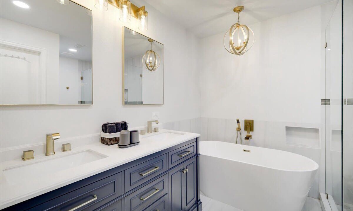 Photo of Bathroom in Highland Village