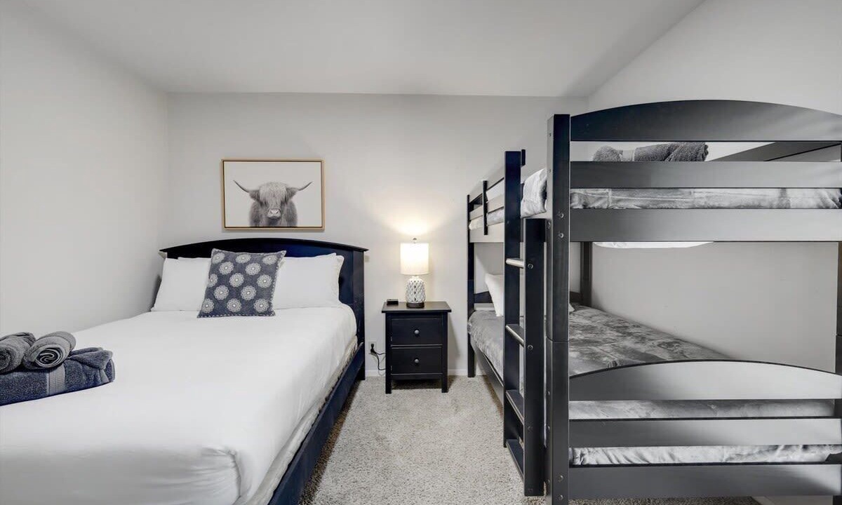 Photo of Bedroom in Highland Village