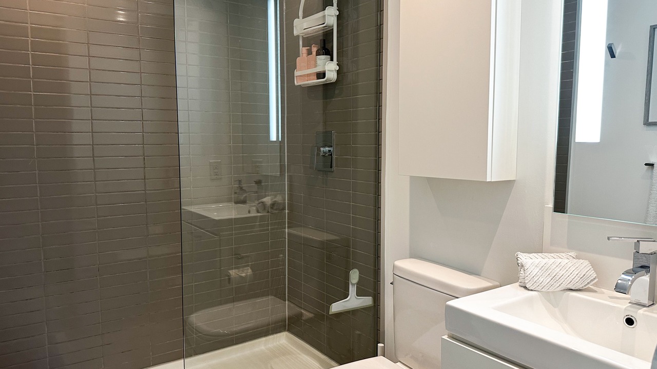 Photo of Bathroom in Fashion District