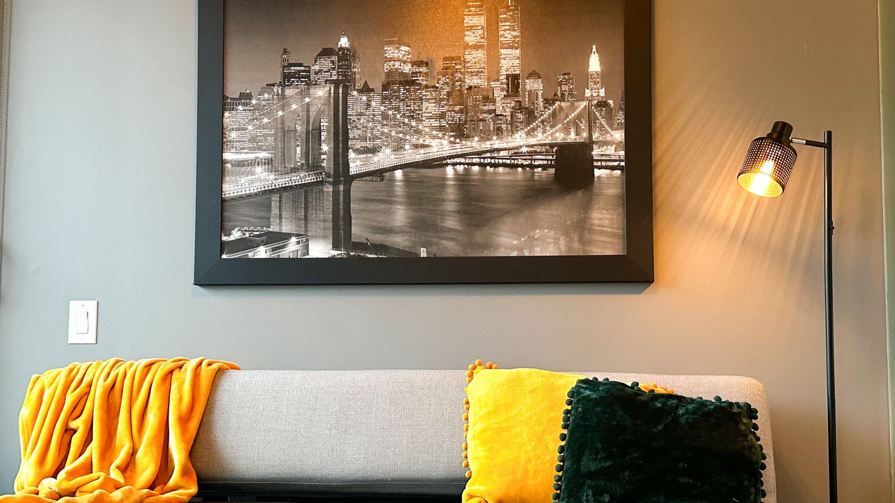 Photo of Bedroom in Fashion District
