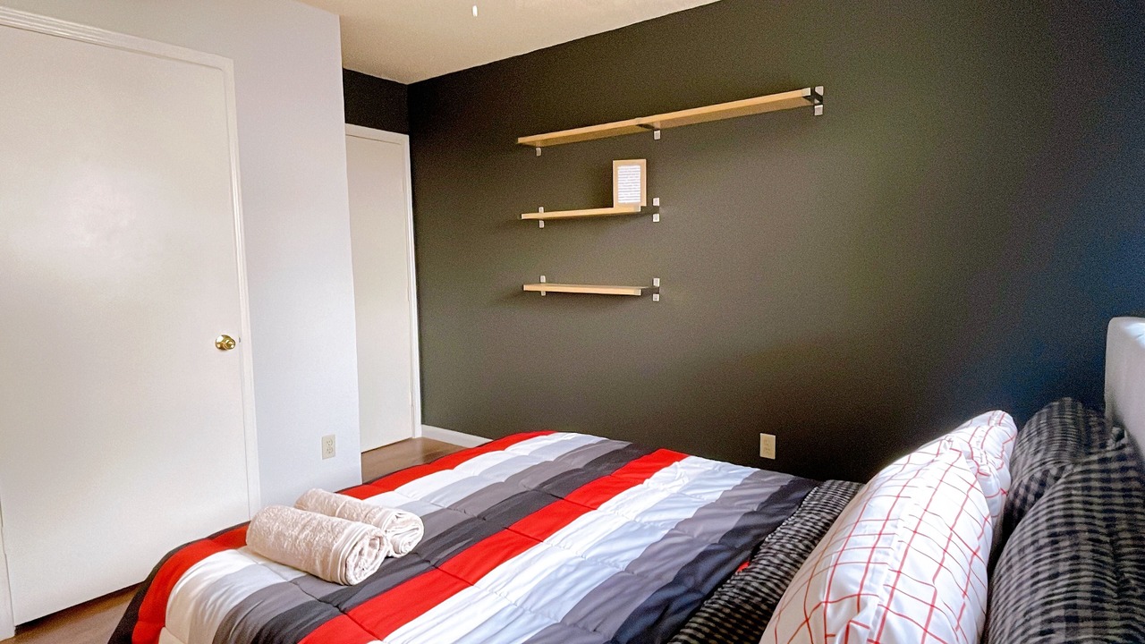 Photo of Bedroom in Southeast Arlington