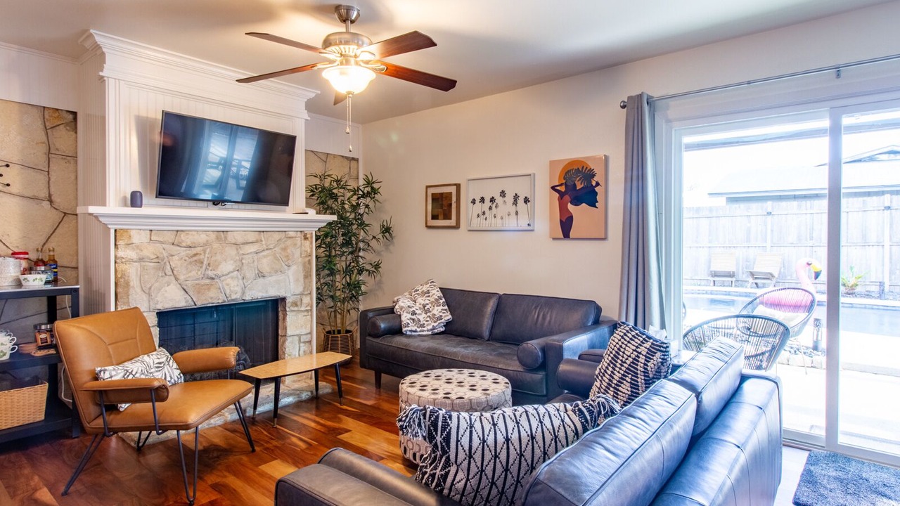 Photo of Livingroom in North San Antonio - SAT
