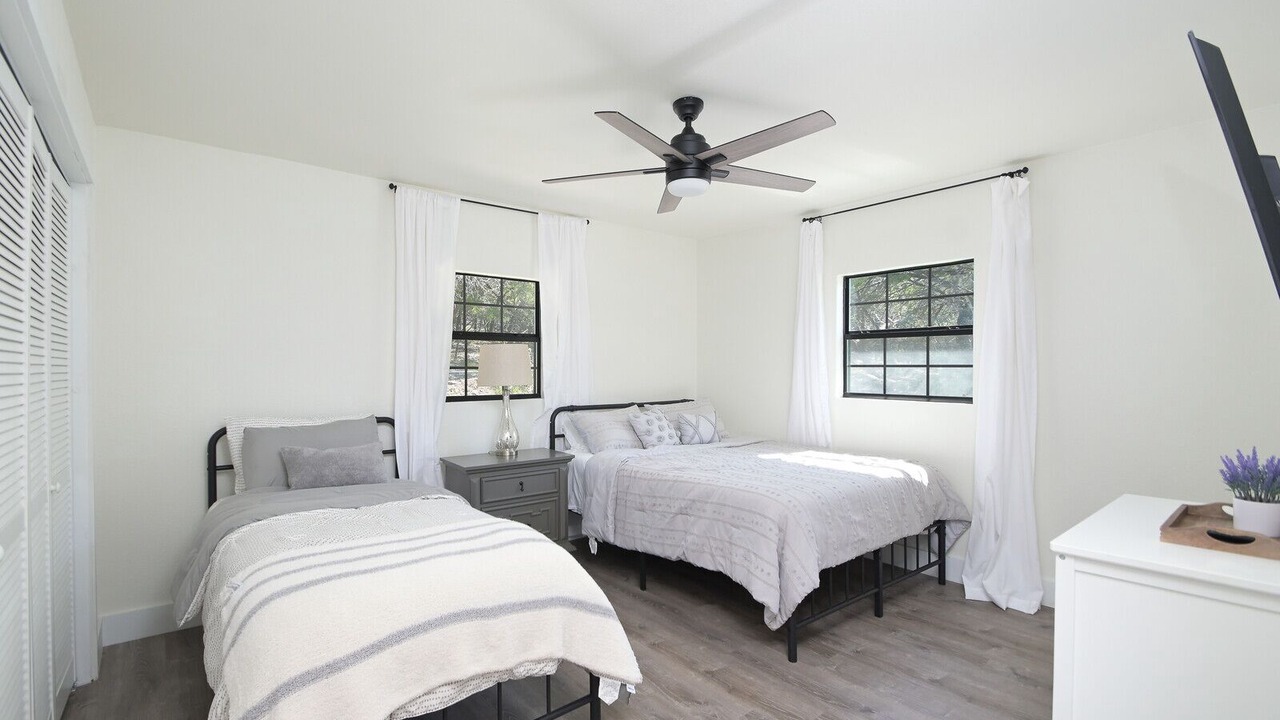 Photo of Bedroom in Cross Mountain