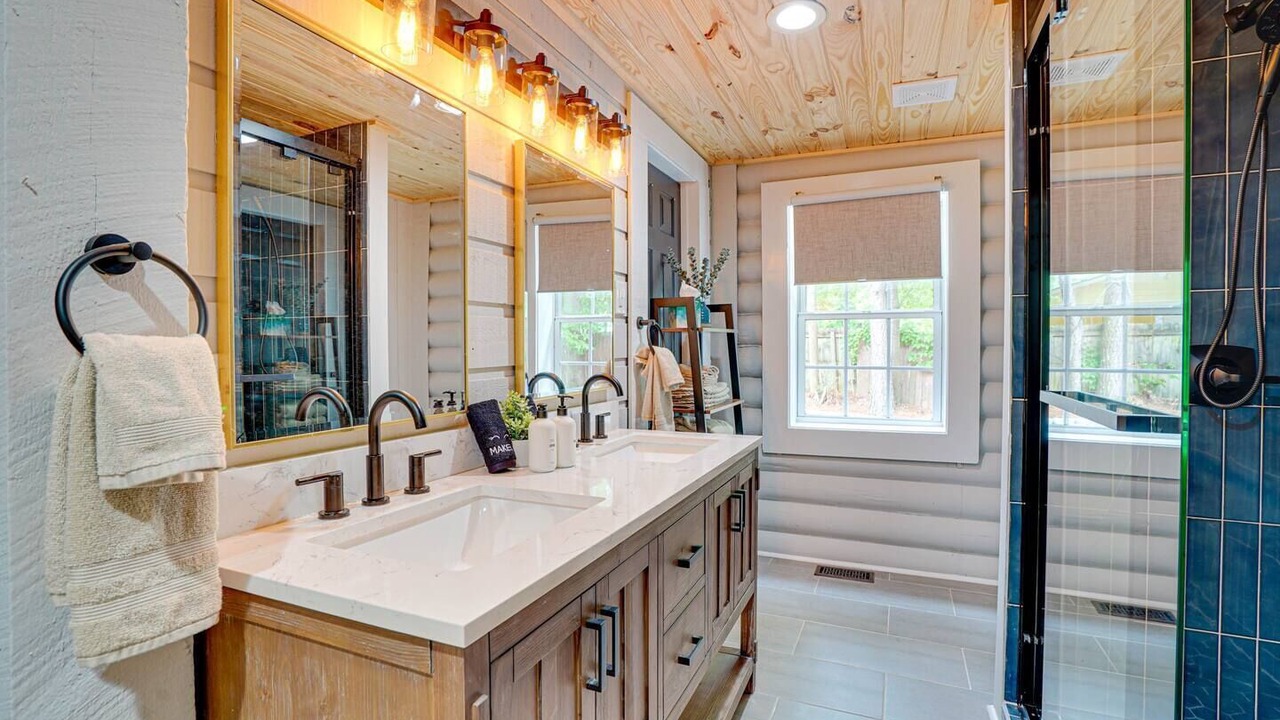 Photo of Bathroom in Duluth