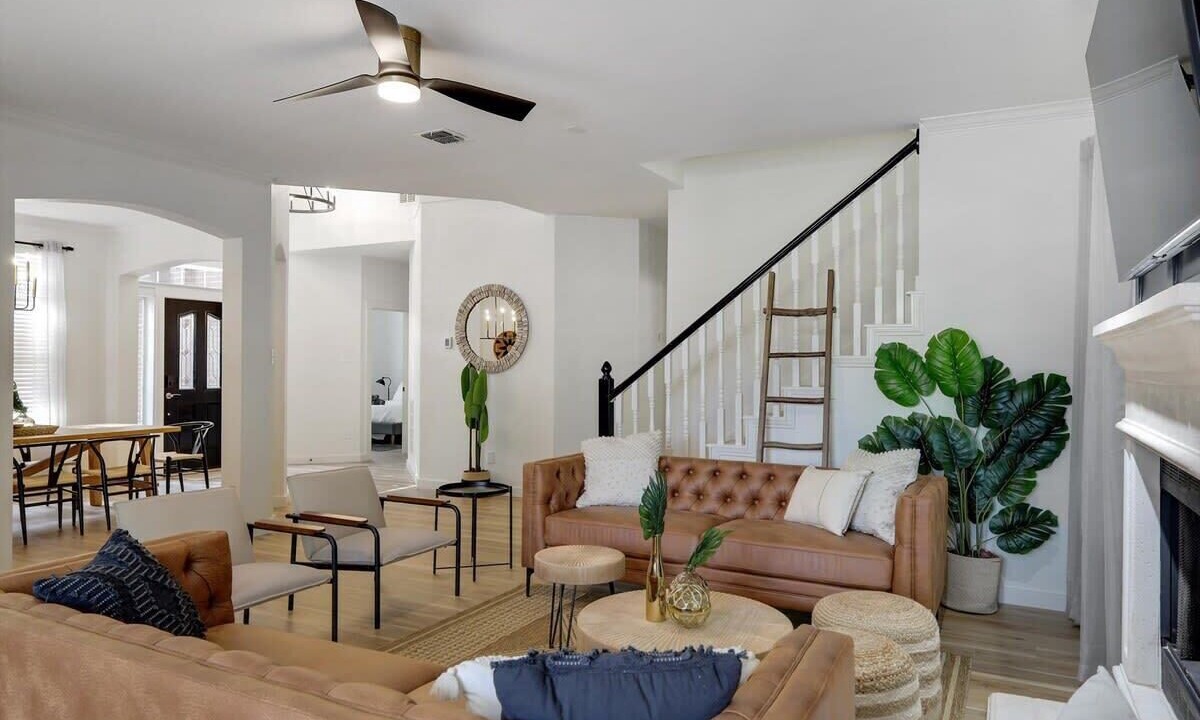 Photo of Livingroom in Highland Village