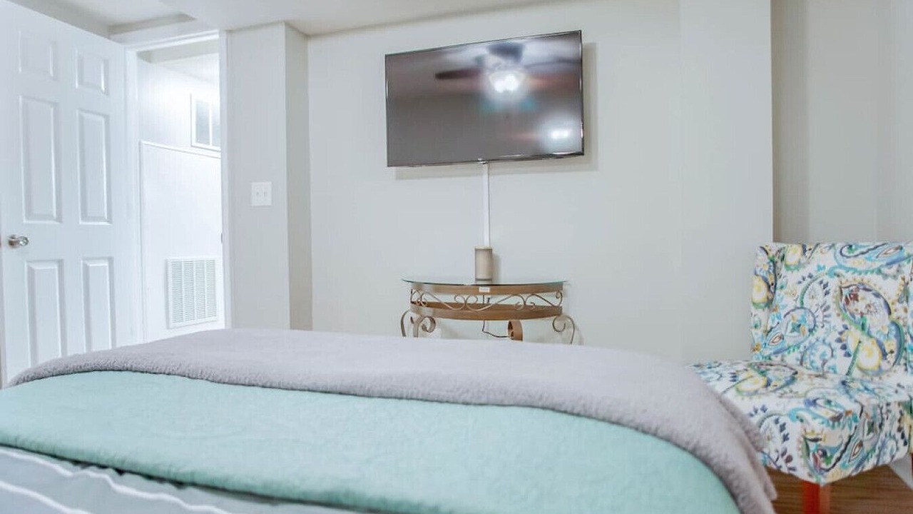 Photo of Bedroom in Edgewood