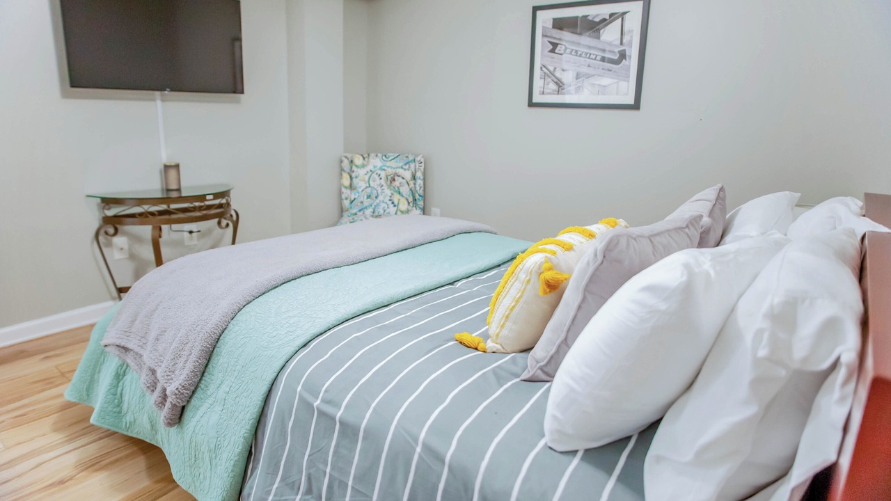 Photo of Bedroom in Edgewood