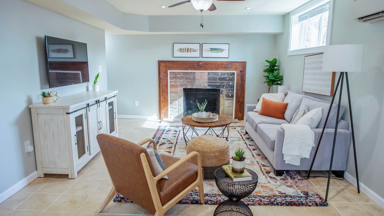 Photo of Livingroom in Edgewood