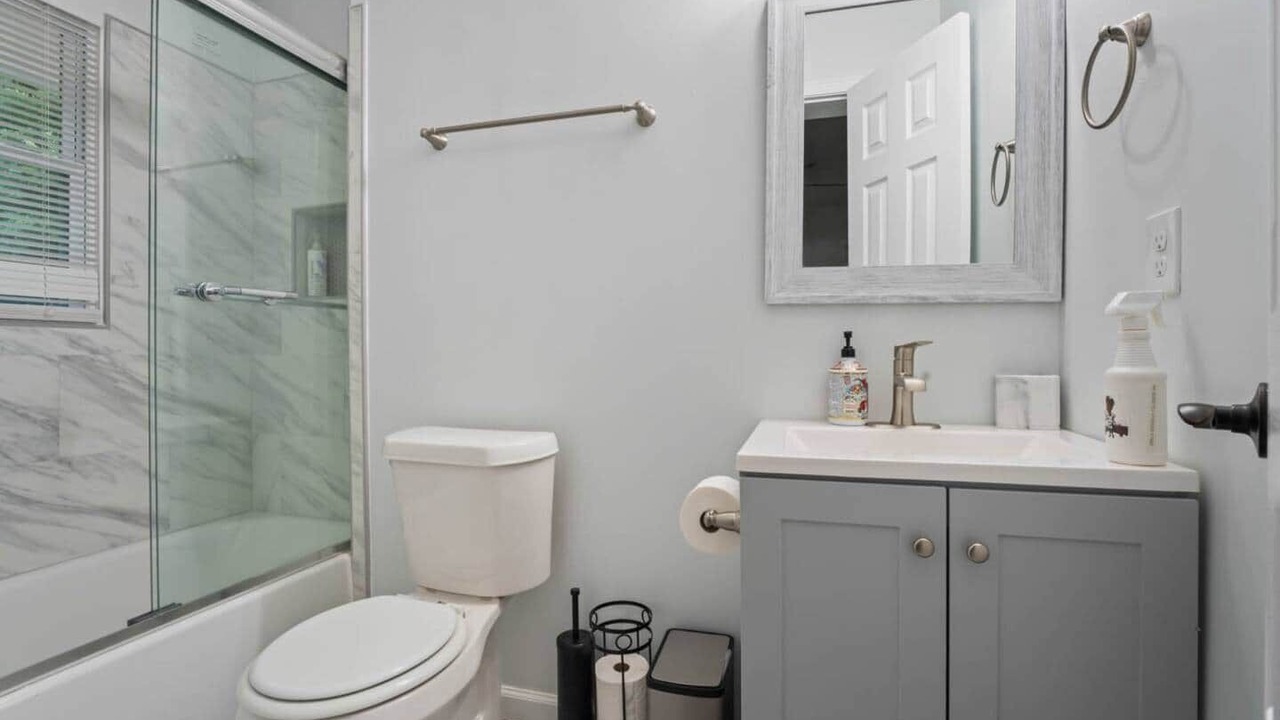 Photo of Bathroom in Church Street