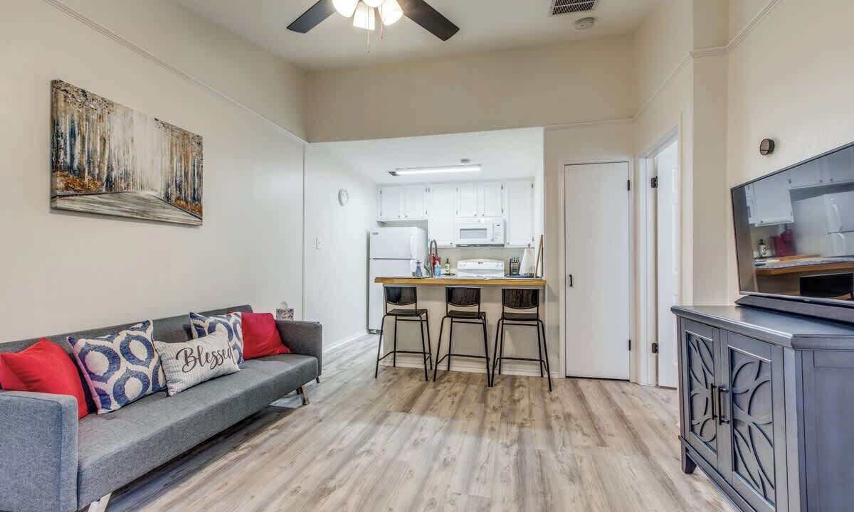 Photo of Bedroom in Medical Center District
