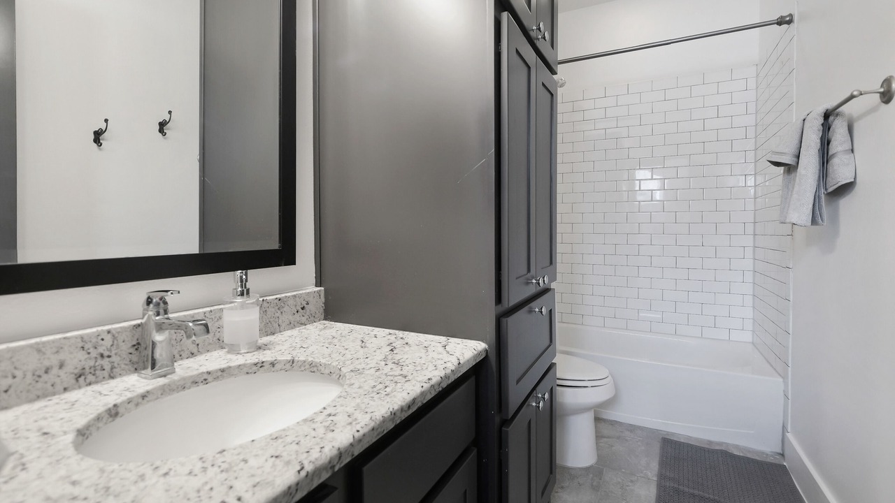 Photo of Bathroom in Mahncke Park