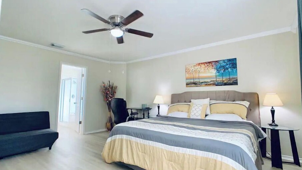 Photo of Bedroom in Helotes